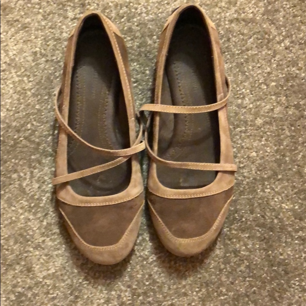 Casual flats